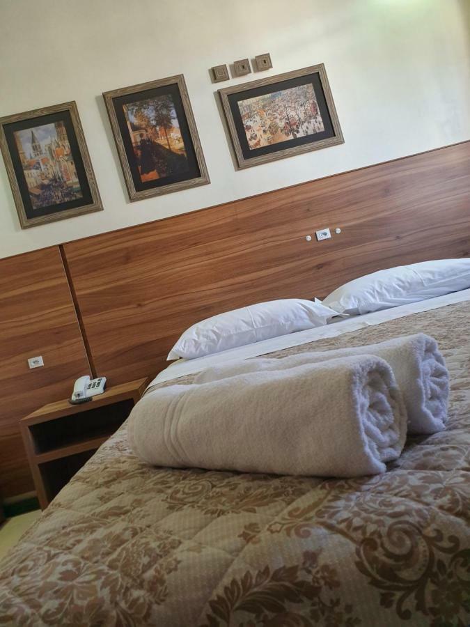 Hotel Pousada Henrique Lage Имбитуба Екстериор снимка